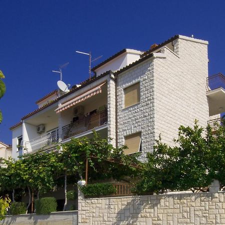 Apartments Juric Podstrana Bagian luar foto