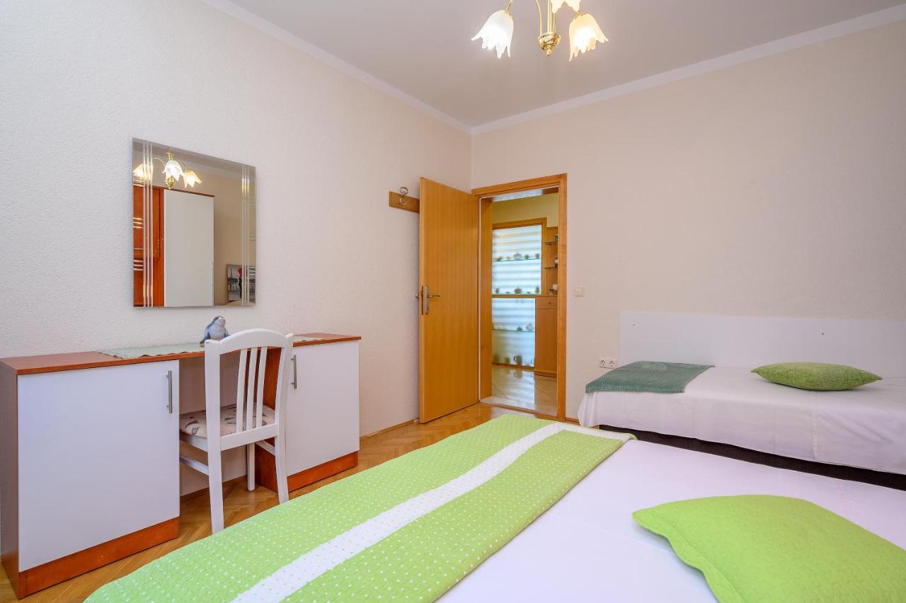 Apartments Juric Podstrana Bagian luar foto