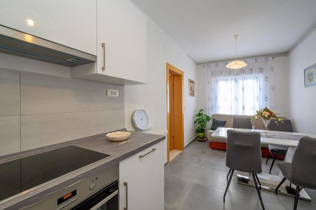 Apartments Juric Podstrana Bagian luar foto