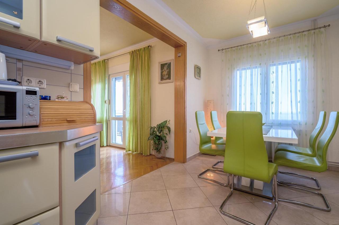 Apartments Juric Podstrana Bagian luar foto