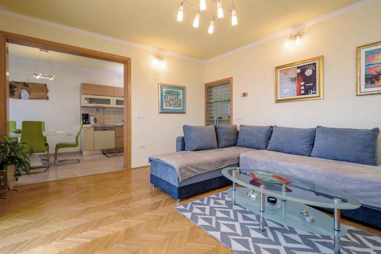 Apartments Juric Podstrana Bagian luar foto