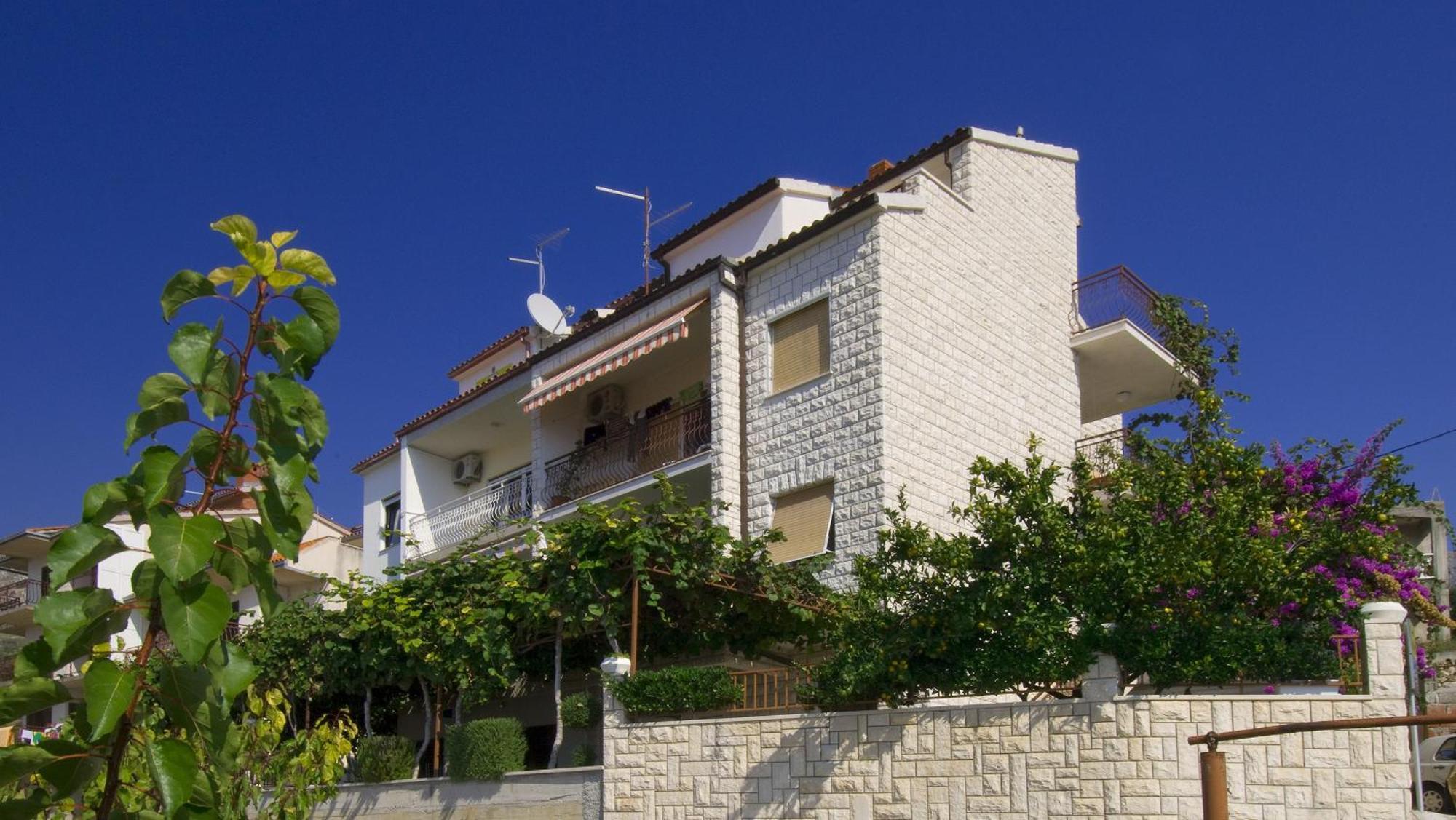 Apartments Juric Podstrana Bagian luar foto