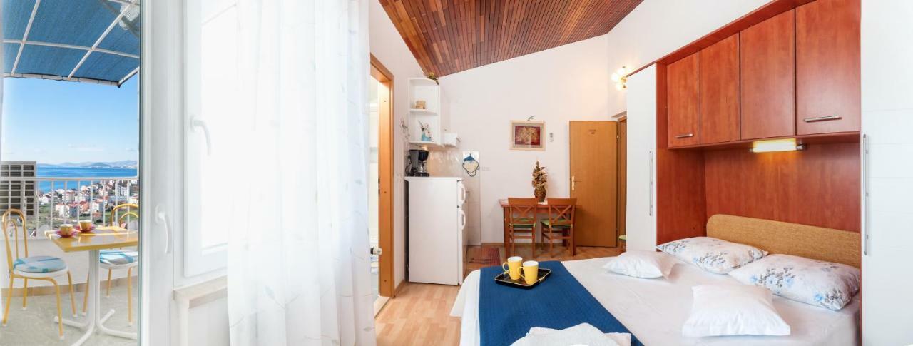 Apartments Juric Podstrana Bagian luar foto